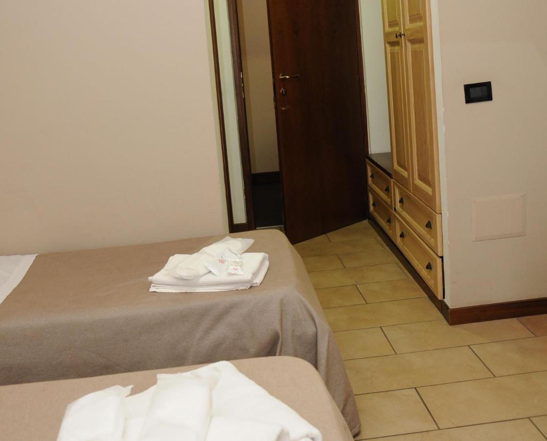 Hotel Fly Casoria Exterior foto