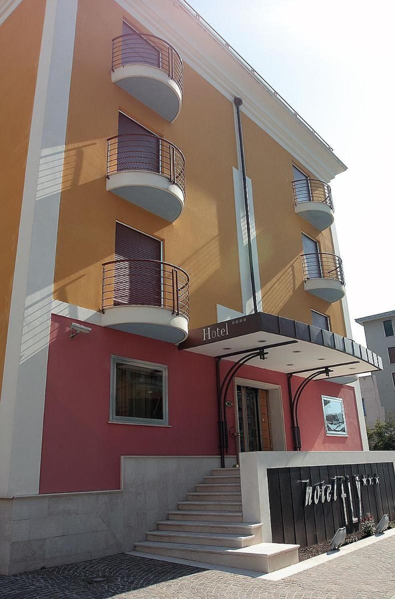 Hotel Fly Casoria Exterior foto